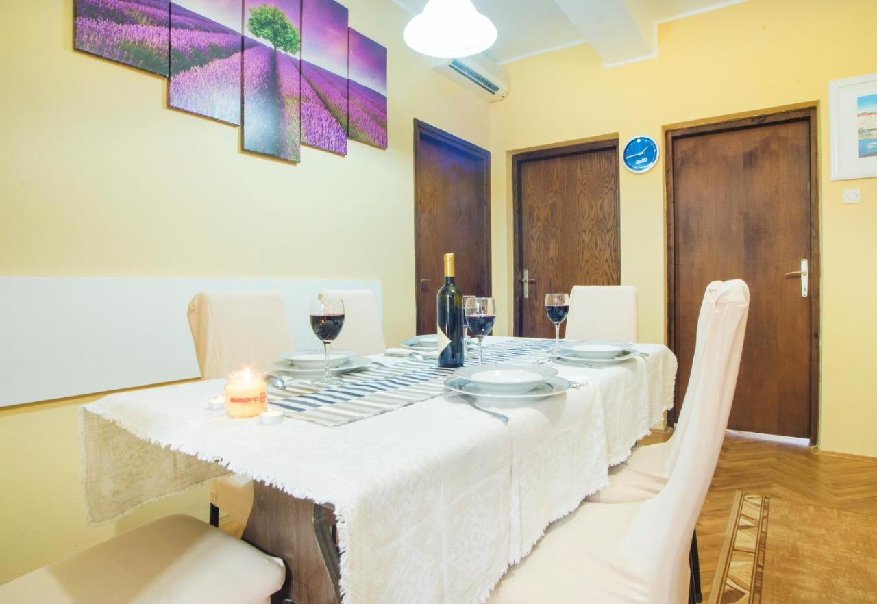 Apartments Karmelic Malinska Luaran gambar