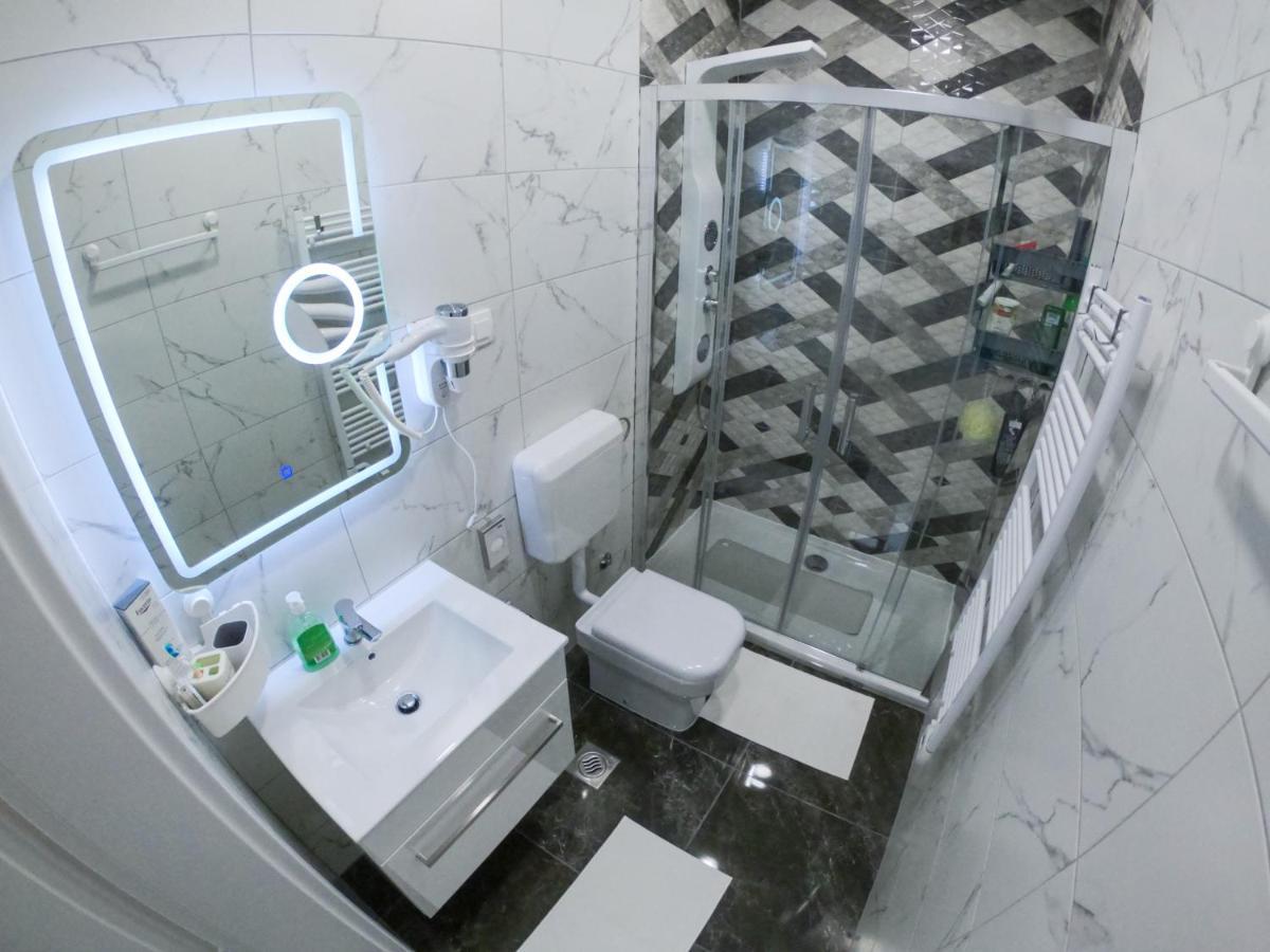 Apartments Karmelic Malinska Luaran gambar
